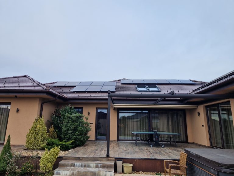 Napelem mezo 14 db panel